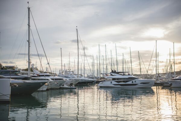 Top 3 Reasons Why You Don’t Want to Miss The Palma International Boat Show: ACREW Crew Lounge